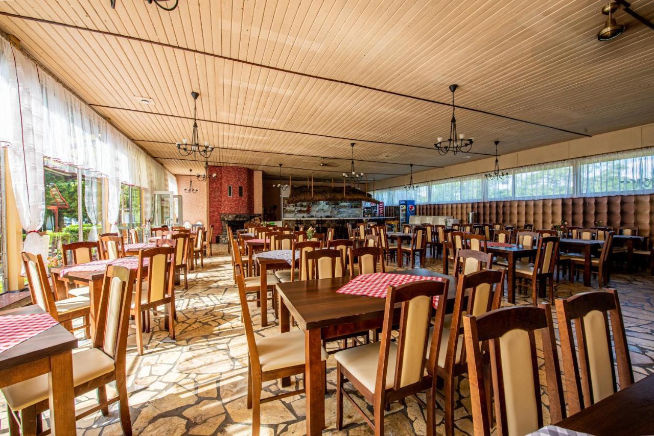 Hotel Osrodek Wypoczynkowy Dolomity à Jedwabno Extérieur photo